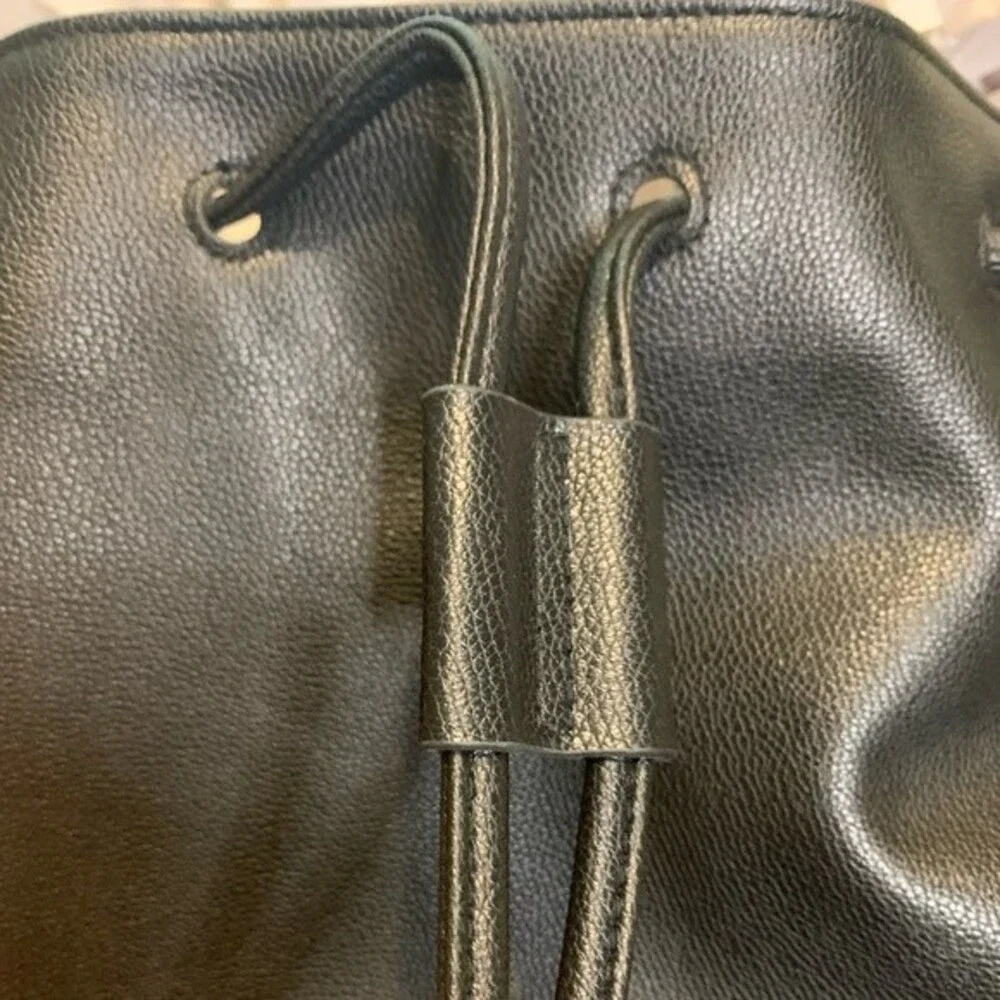 NWOT VICTORIA’S SECRET FAUX LEATHER FRINGE BACKPACK IN BLACK . LIMITED EDITION - Picture 9 of 10